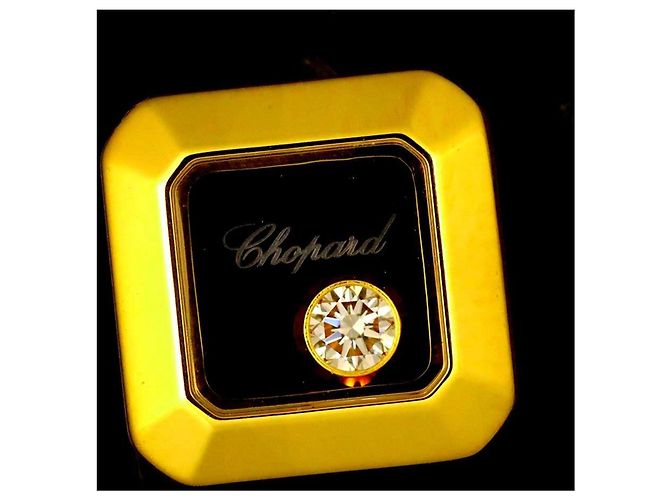 Orecchini Chopard Happy Diamonds Square - vista 6