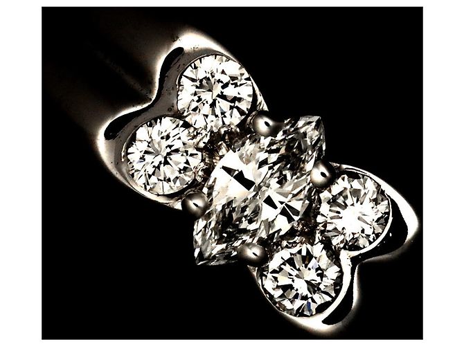 Van Cleef & Arpels Celia Ring in 18K Weißgold - Ansicht 6