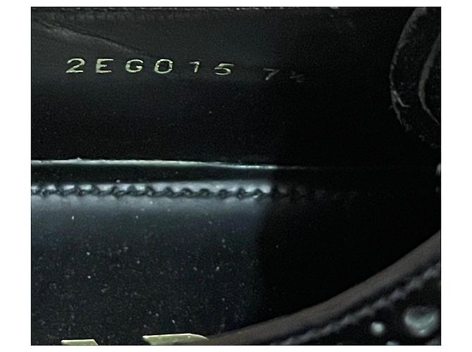 Scarpe stringate Prada in pelle nera - vista 7