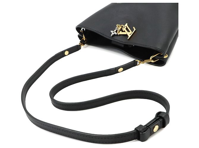 Louis Vuitton LV Bloom Mini Hobo - vista 6