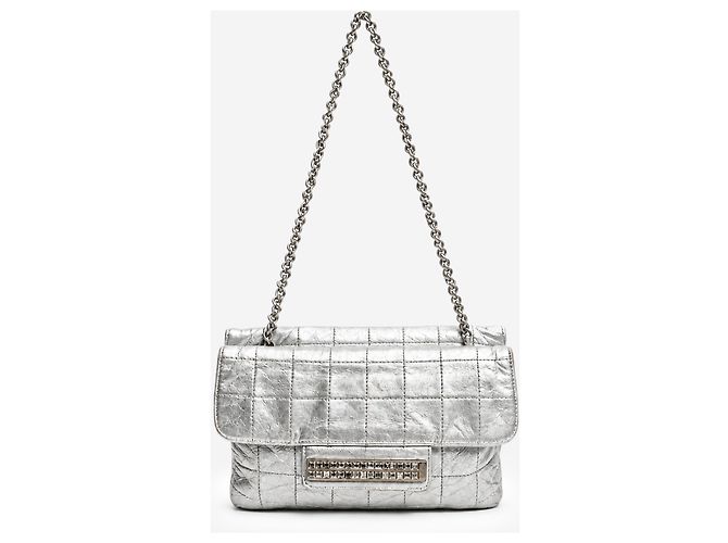 Chanel Bolsa de aba quadrada acolchoada em couro metalizado Silver 2000 - vista 2