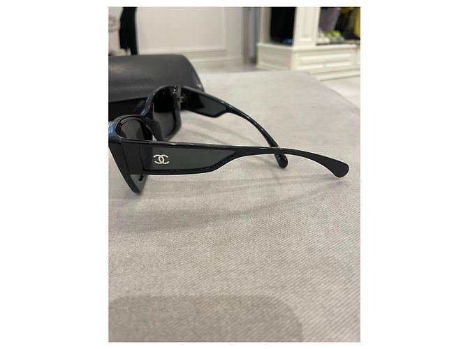Gafas de sol Chanel Black Cat-Eye - vista 2