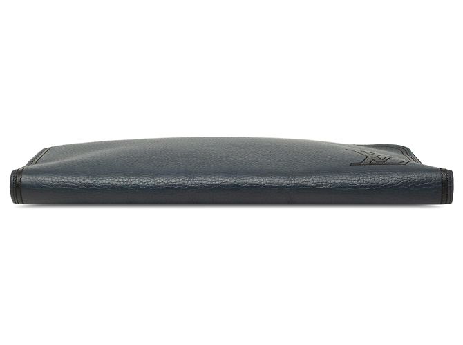 Louis Vuitton Blue Taurillon Pochette Jour GM - vista 3