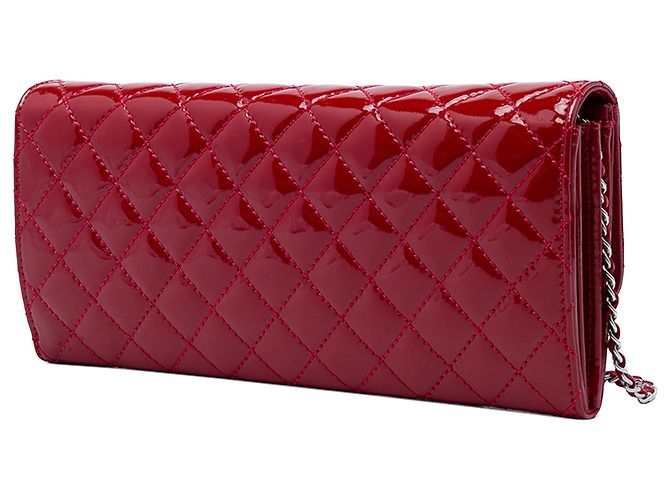 Chanel Red CC Quilted Patent East West Wallet On Chain - vista 2