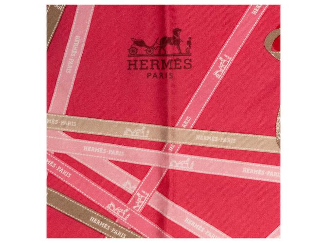 Pañuelo de seda Hermès Pink Bolduc Pointu Triangle - vista 4