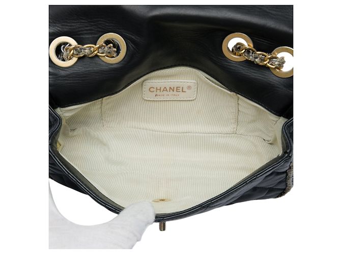 Chanel Black Small CC Quilted Lambskin and Tweed Chain Flap - Ansicht 4