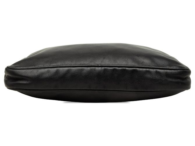 Clutch Anagram LOEWE in pelle nera - vista 3