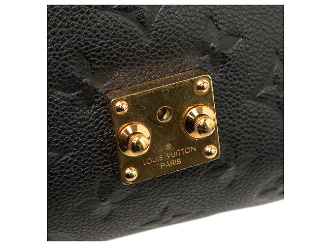 Louis Vuitton Black Monogram Empreinte Pochette Metis - vista 6