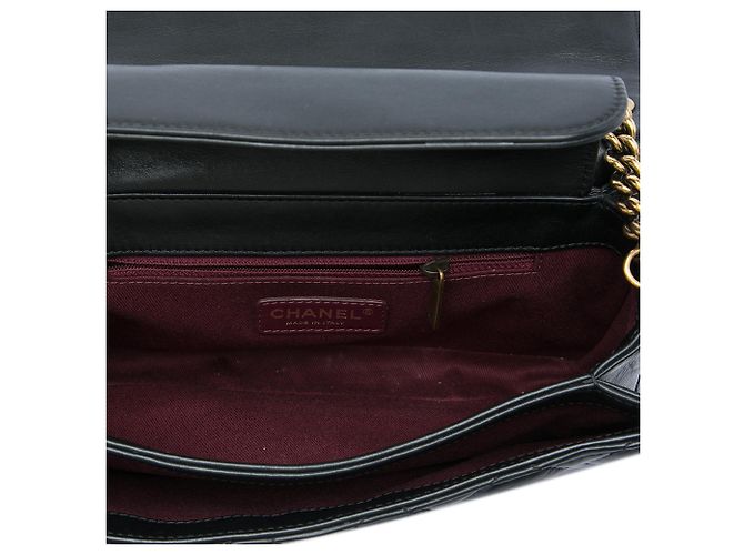 Chanel Black Medium Quilted Aged Calfskin Perfect Edge Flap - vista 4