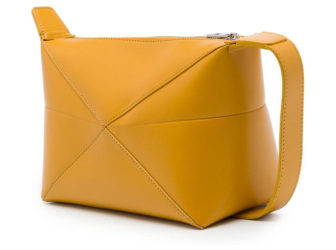 LOEWE Necessaire Puzzle Fold in pelle di vitello lucida gialla - vista 2