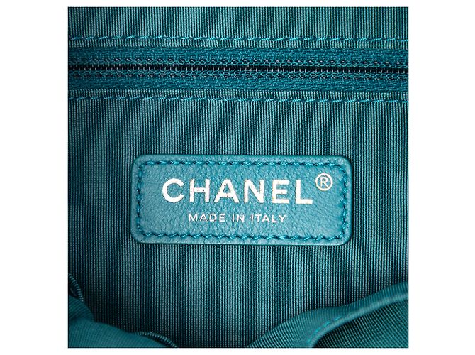 Borsa bucket Chanel Blue CC in camoscio con frange e coulisse - vista 5