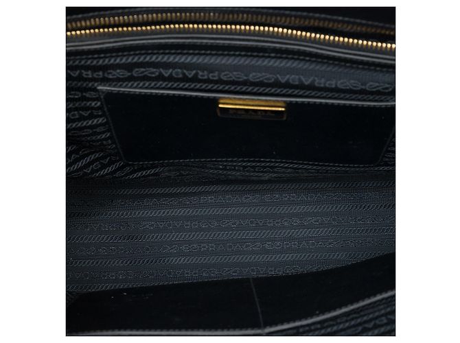 Prada Borsa Galleria Double Zip Grande in pelle Saffiano Nero - vista 4