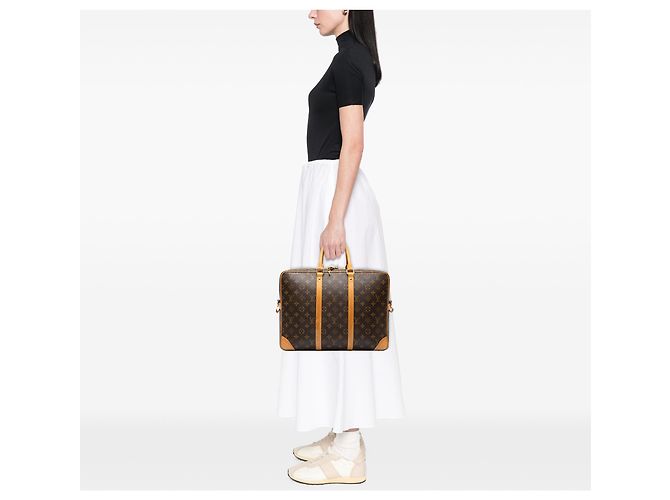 Louis Vuitton Brown Monogram Porte Documents Voyage - vista 6