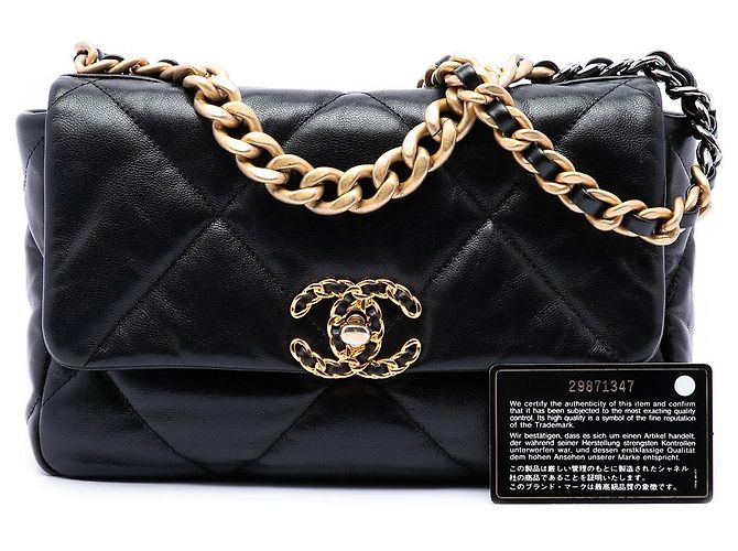 Chanel 19 Flap Medium in Lambskin Nero - vista 7