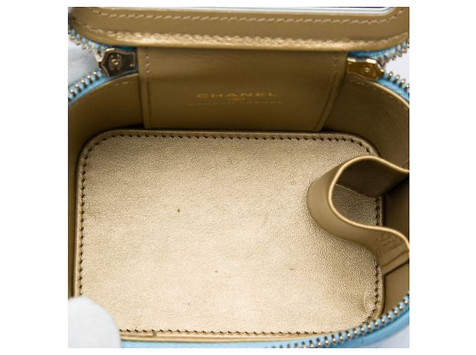 Chanel Blue Mini Lambskin Pearl Crush Vanity - vista 4