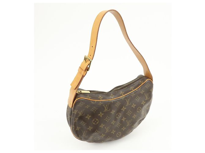 Louis Vuitton Croissant Monogram Canvas MM - vista 4