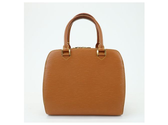 Louis Vuitton Pont Neuf Epi Leather PM - vista 2