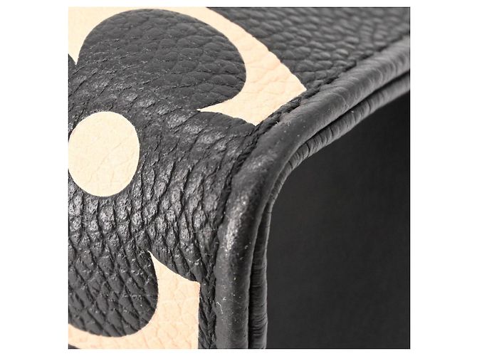 Bolso Louis Vuitton Monogram OnTheGo PM - vista 13