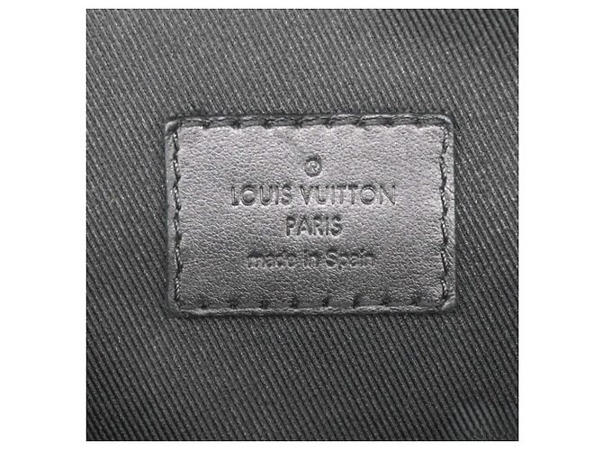 Bolsa Sling Louis Vuitton Discovery Eclipse Monogram - vista 10