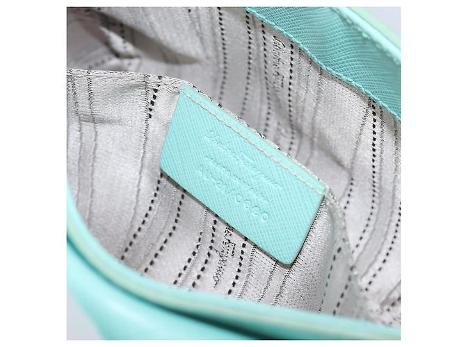 Salvatore Ferragamo Rory Chain Saffiano Leather - vista 6