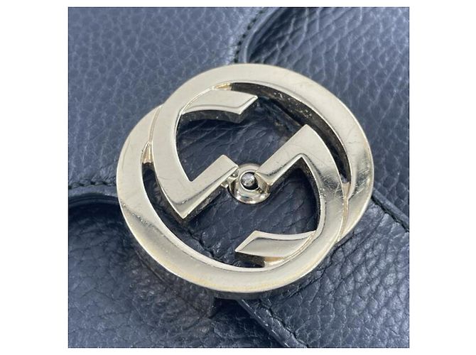 Borsa a tracolla Gucci in pelle nera e blu con tracolla a catena - vista 5