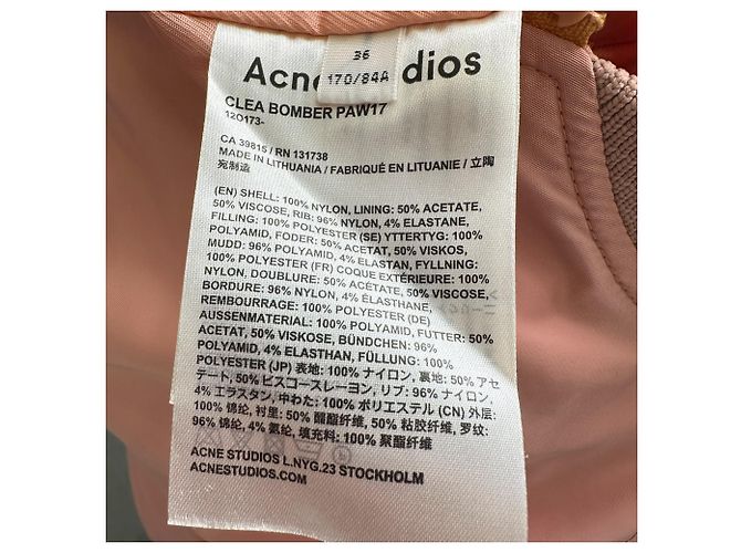 Acne Studios Clea Bomberjacke aus rosa Nylon - Ansicht 11