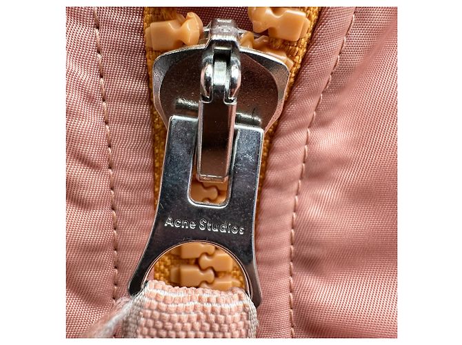 Acne Studios Clea Bomberjacke aus rosa Nylon - Ansicht 5