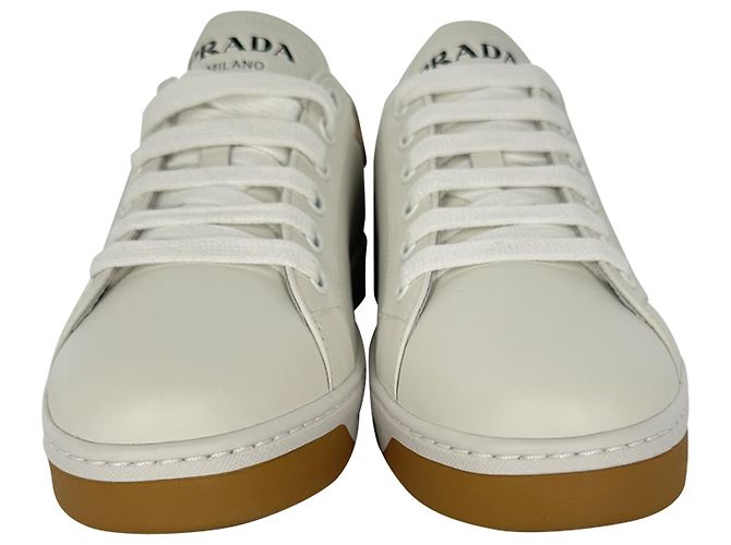 Sneakers basse Prada Logo in pelle bianca - vista 21