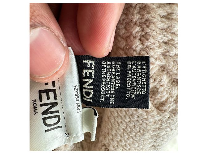Fendi Color-Block Rollkragenpullover aus beiger Wolle - Ansicht 7