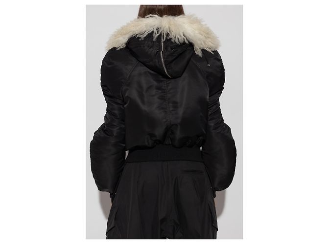 Alexander McQueen Bomberjacke Schwarz mit Pelzkapuze - Ansicht 4