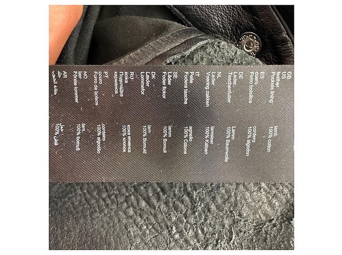 Maje Knopfjacke aus schwarzem Lammleder - Ansicht 6