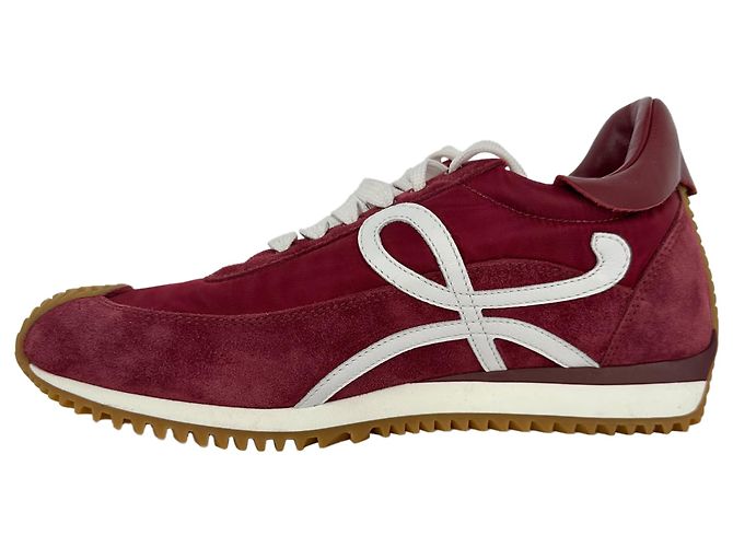Baskets Loewe Flow Runner en daim bordeaux - vue 11