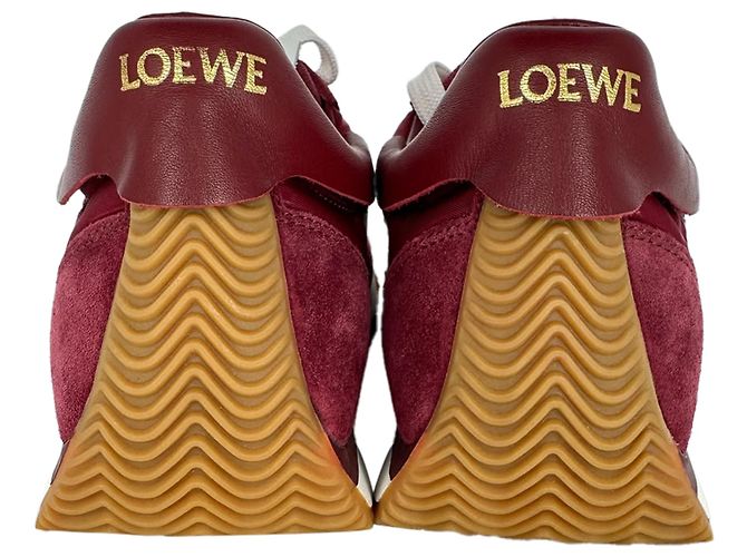 Baskets Loewe Flow Runner en daim bordeaux - vue 14
