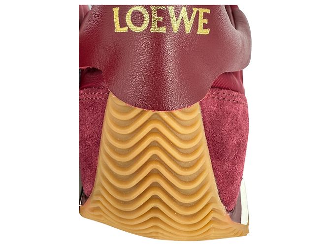 Baskets Loewe Flow Runner en daim bordeaux - vue 15