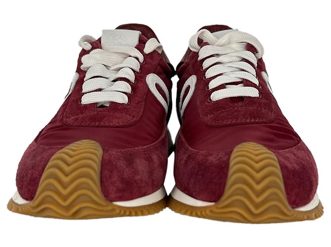 Baskets Loewe Flow Runner en daim bordeaux - vue 2