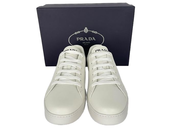 Sneakers basse Prada Logo in pelle bianca - vista 5