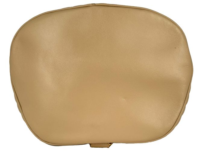 Céline Celine Small C Charm gesteppter Rucksack aus beigem Leder - Ansicht 4