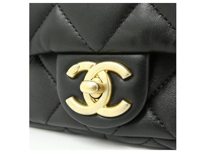 Borsa a spalla Chanel in agnellino - vista 4