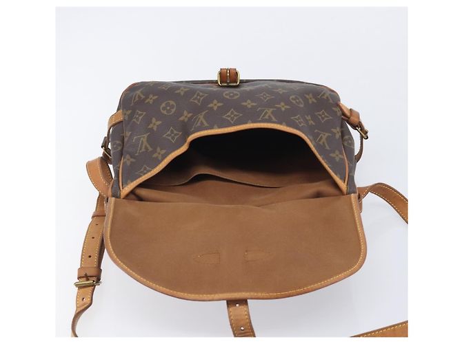 LOUIS VUITTON Monogram Saumur 30 Shoulder Bag M42256 LV - vista 34