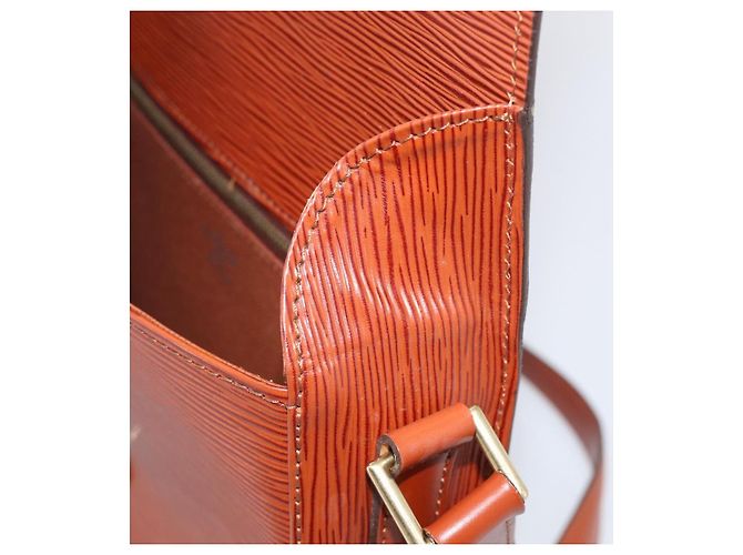 Saint-Cloud LOUIS VUITTON Epi Saint Cloud GM Shoulder Bag Brown M52193 LV - vista 20