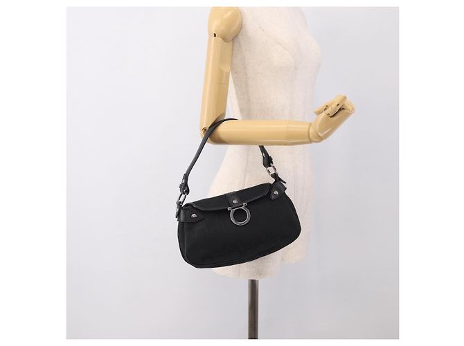 Salvatore Ferragamo Gancini Shoulder Bag Canvas Black Silver - vista 21