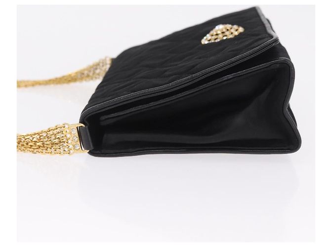 CHANEL Matelasse Chain Shoulder Bag Nylon Black Gold Tone CC - vista 4