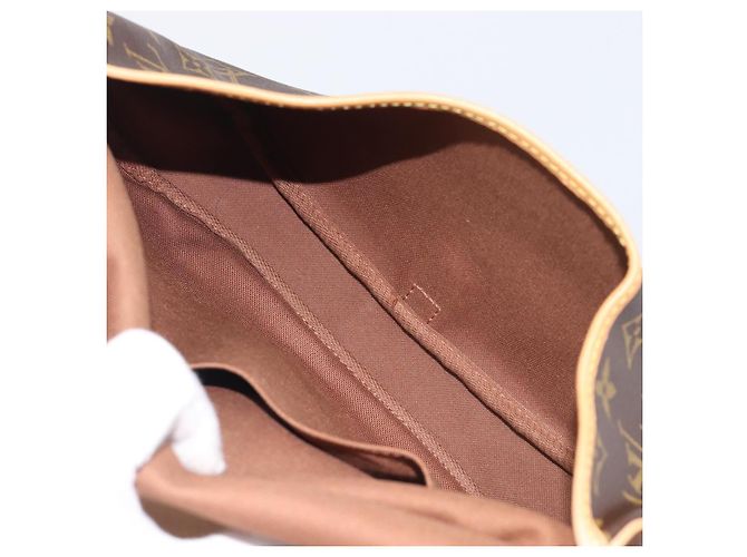 LOUIS VUITTON Monogram Saumur 30 Shoulder Bag M42256 LV - vista 33