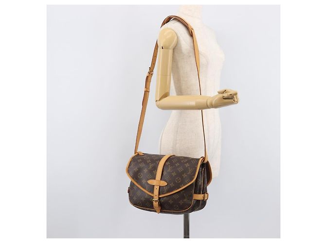 LOUIS VUITTON Monogram Saumur 30 Shoulder Bag M42256 LV - vista 36