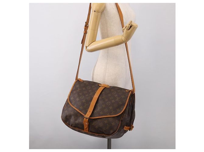 LOUIS VUITTON Monogram Saumur 35 Shoulder Bag M42254 LV - vista 32
