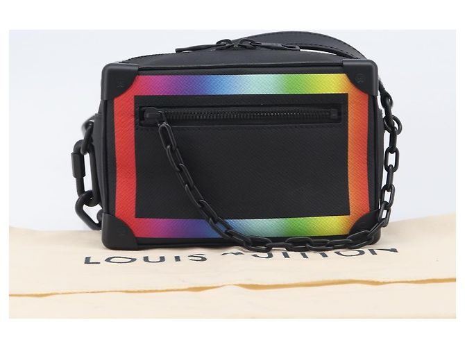 LOUIS VUITTON Taiga Rainbow Mini Soft Trunk Bag Black M30351 LV - vista 12