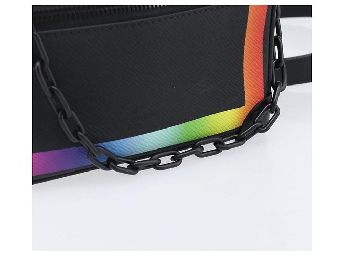 LOUIS VUITTON Taiga Rainbow Mini Soft Trunk Bag Black M30351 LV - vista 21