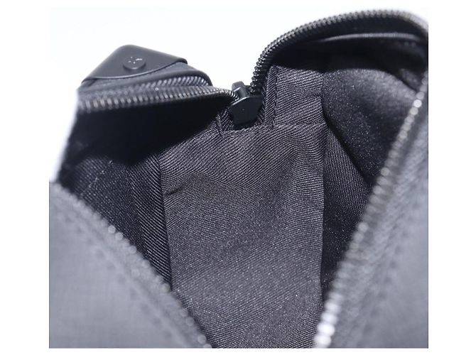 LOUIS VUITTON Taiga Rainbow Mini Soft Trunk Bag Black M30351 LV - vista 23