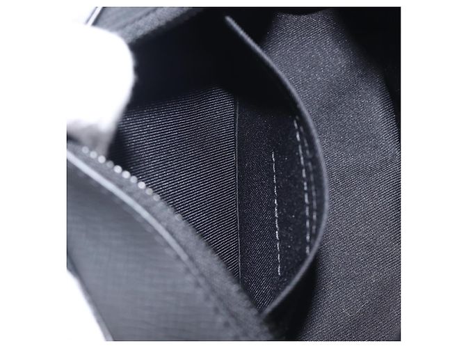 LOUIS VUITTON Taiga Rainbow Mini Soft Trunk Bag Black M30351 LV - vista 25