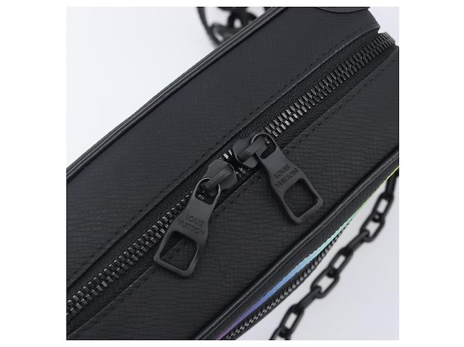 LOUIS VUITTON Taiga Rainbow Mini Soft Trunk Bag Black M30351 LV - vista 9